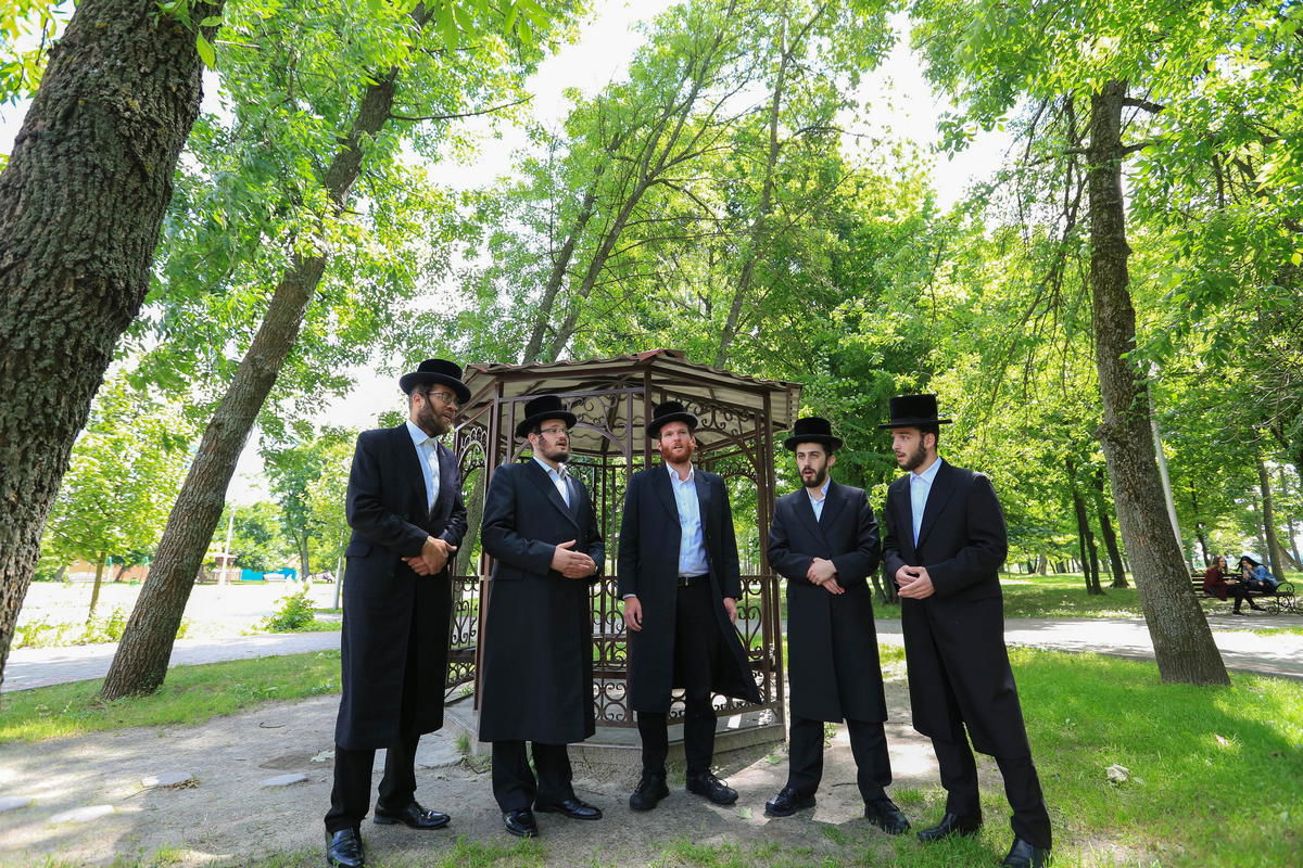 חסידות קרלין במסע מרגש במיוחד בארבע מדינות