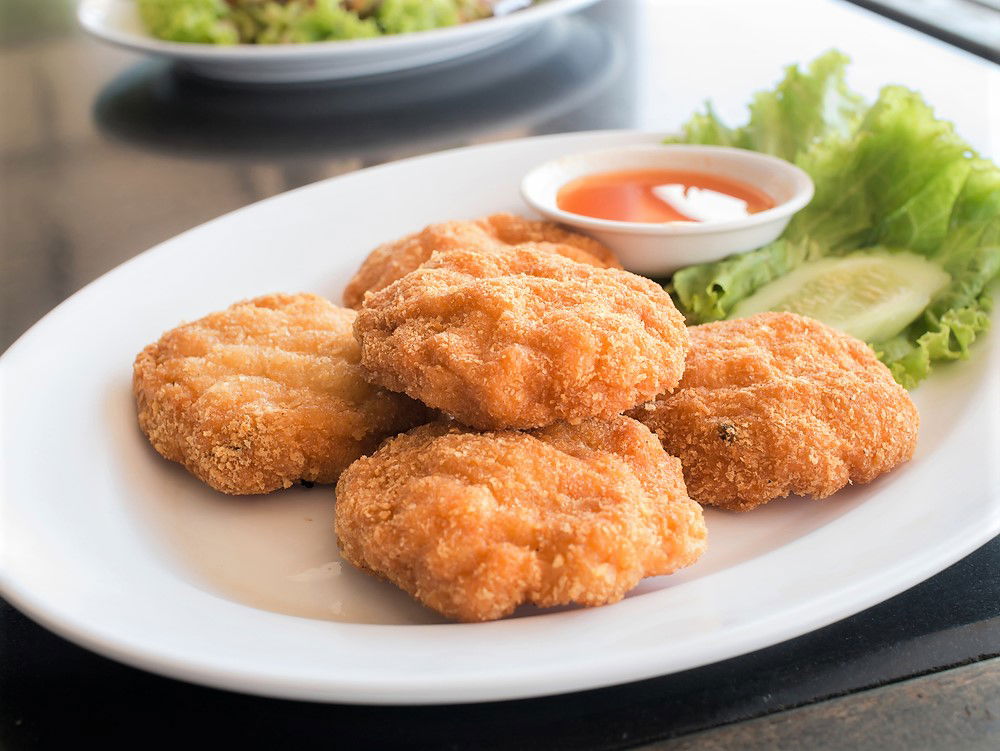 קציצות דגים עסיסיות ברוטב אסייתי פיקנטי