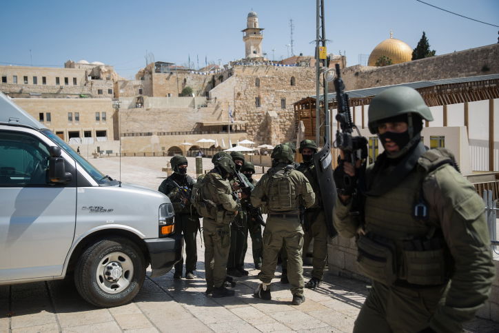 לוחמי ימ"מ בכותל