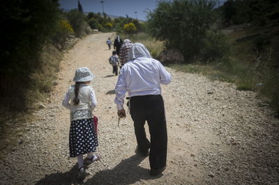 בין הזמנים • כללי זהירות חשובים בעת טיול
