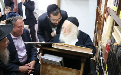 השקת תחרות החיבורים התורנים בבית שר התורה.