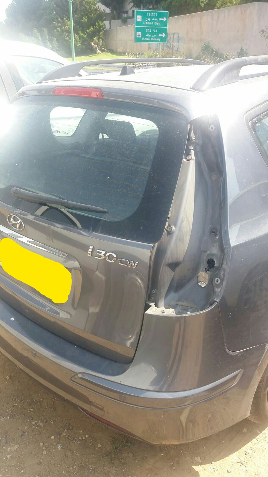 אחד הרכבים שפנסיהם פורק