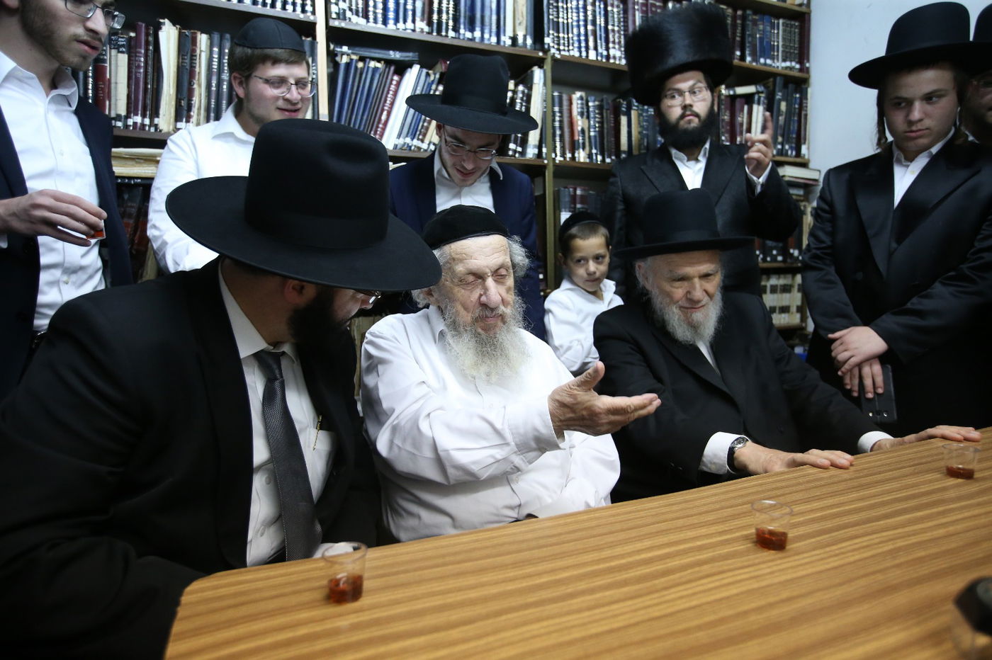 "שיעור כללי" בסניף החדש של "מגדל עוז" בבני ברק