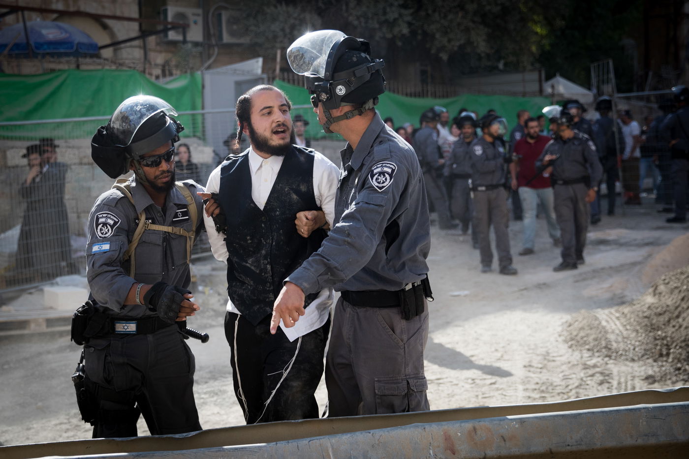 דגלי פלסטין ואלימות • תיעוד ממאה שערים
