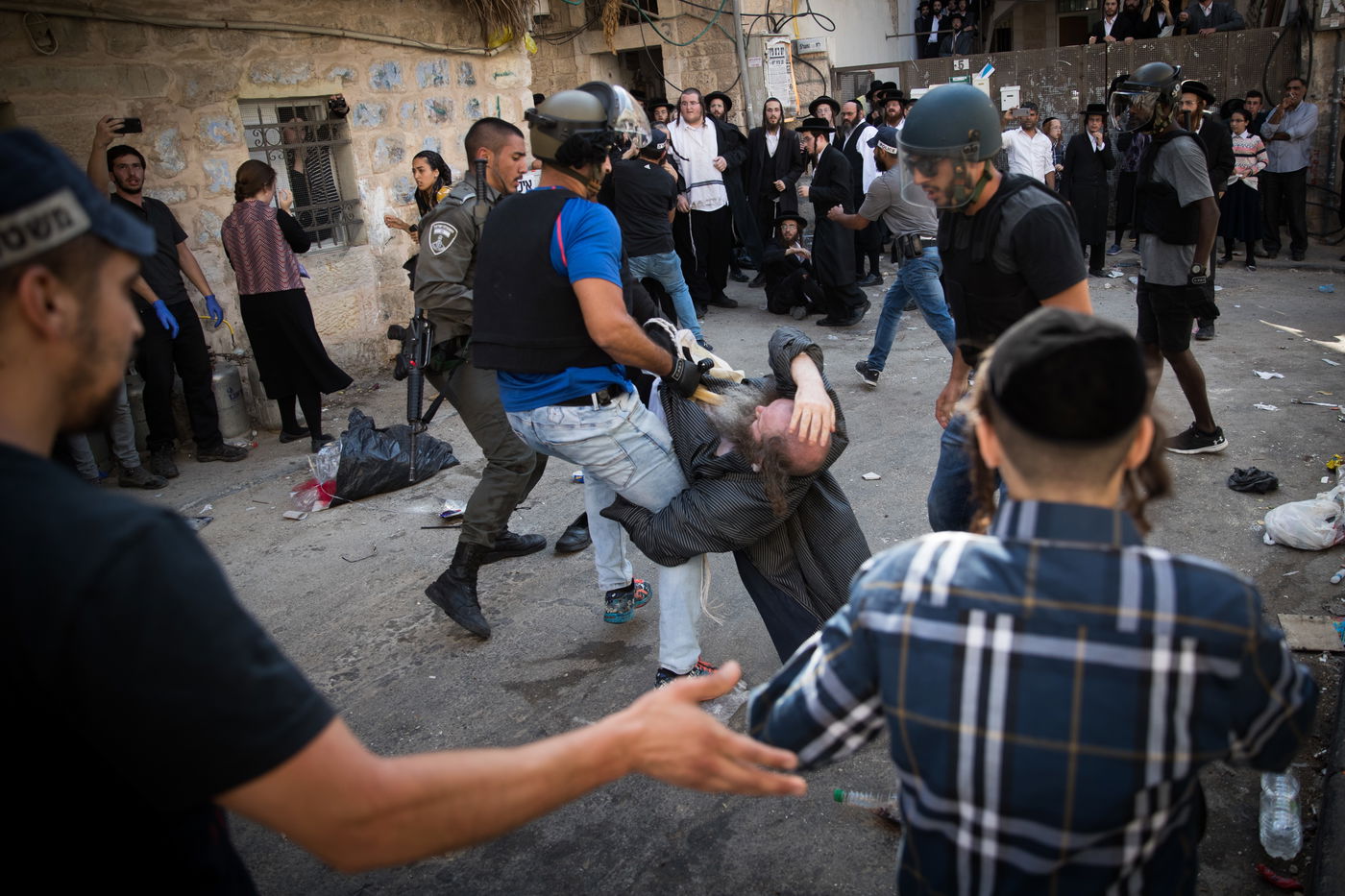 דגלי פלסטין ואלימות • תיעוד ממאה שערים