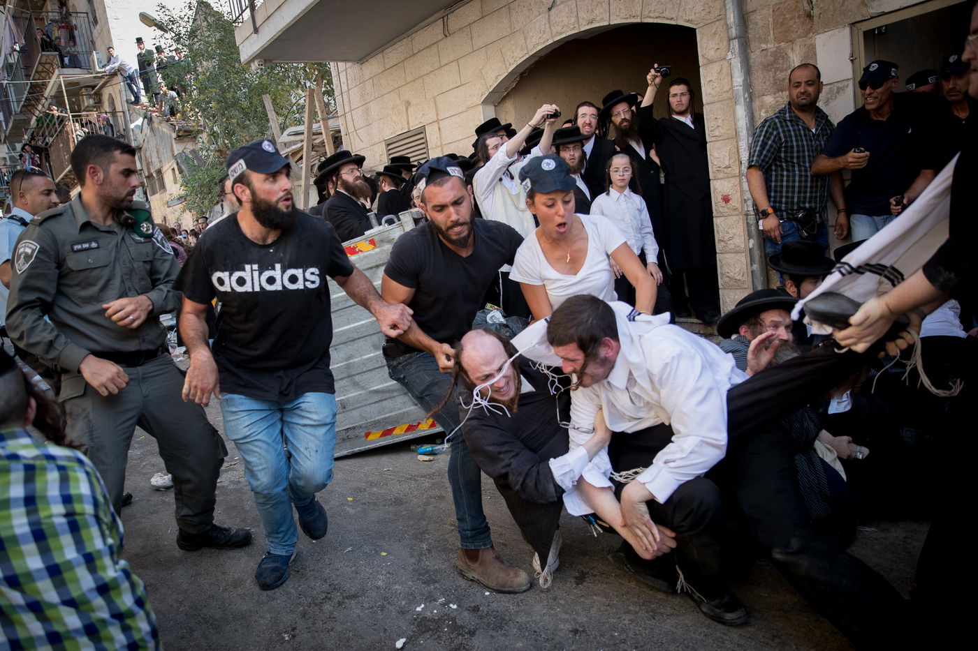 ההפגנות במאה שערים