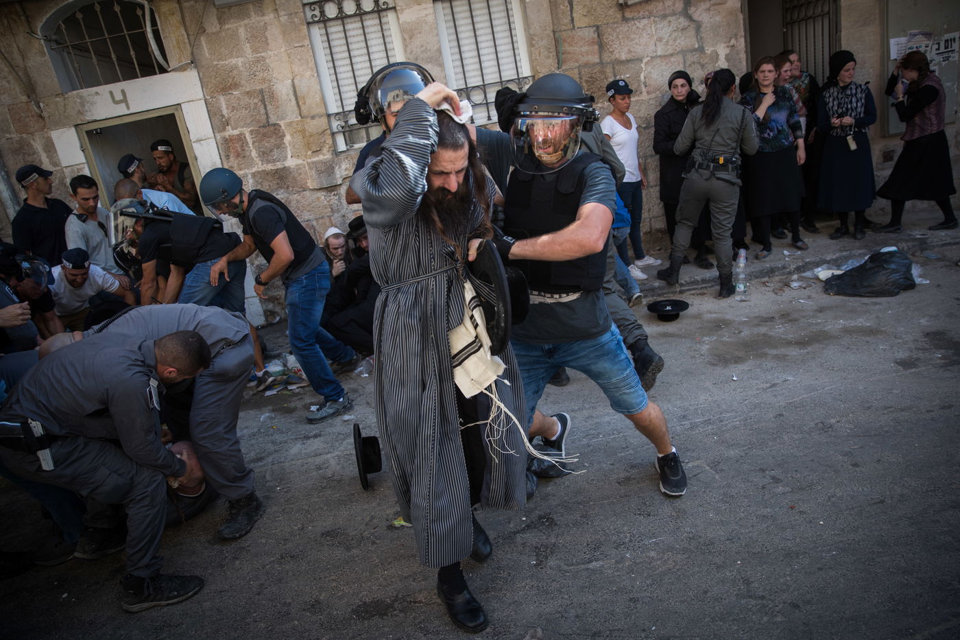 דגלי פלסטין ואלימות • תיעוד ממאה שערים
