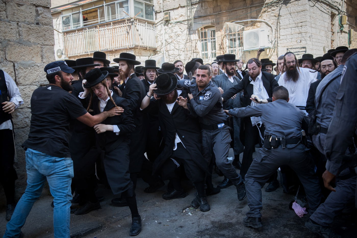 דגלי פלסטין ואלימות • תיעוד ממאה שערים