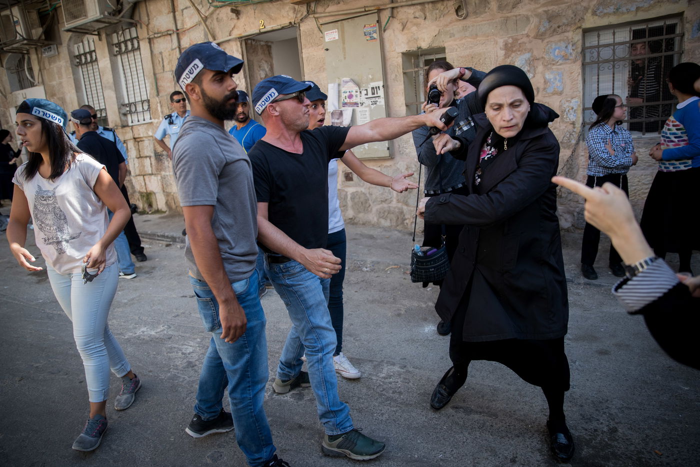 דגלי פלסטין ואלימות • תיעוד ממאה שערים
