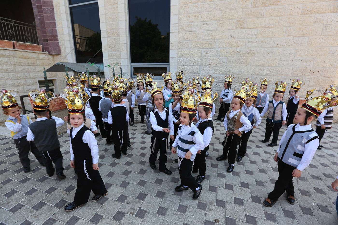 תיעוד מרגש: מסיבת חומש בחיידר בבית שמש