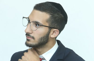 הזמר אייל עמרם בסינגל חדש - "אל תוותר"