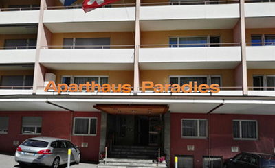 מלון בשוויץ: "יהודים תתקלחו לפני הבריכה"