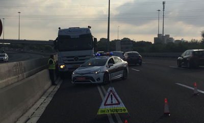 כמעט אסון: משאית בניגוד לכיוון התנועה