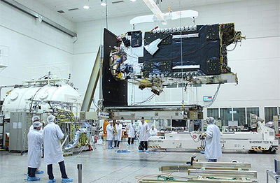 עמוס 6 בבנייתו