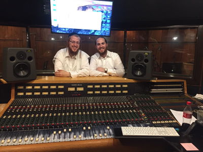 שרולי ליפשיץ בסינגל חדש: בואו נעשה קידוש