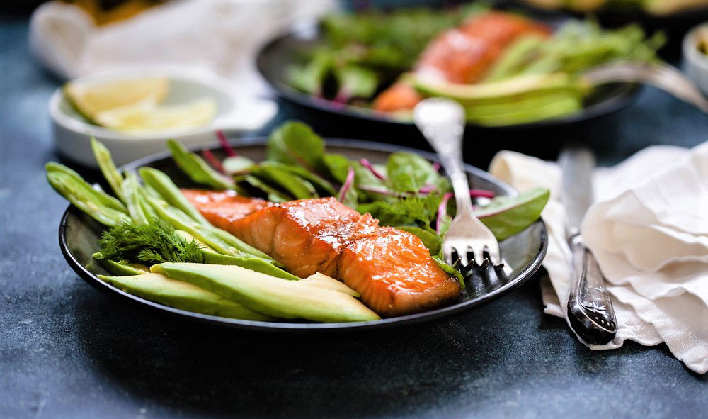 סלמון מקורמל לארוחת אמצע השבוע
