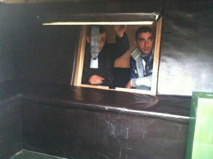 שוהים בלתי חוקיים