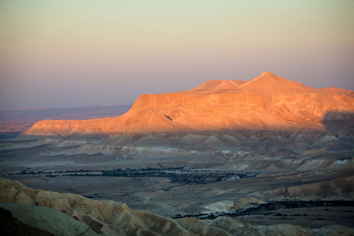 נחל צין בשקיעה