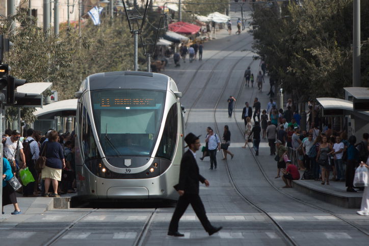 הרכבת הקלה בירושלים - בדרך לשכונות החרדיות