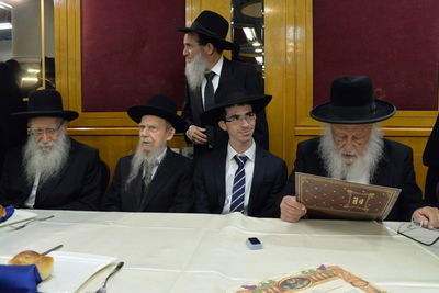 אירוסי נכד הגרי"ג אדלשטיין ונכדת רב העיר הרצליה הגרי"י יעקובוביץ