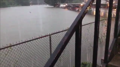 אלפי אנשים לכודים ו-4 הרוגים בסופה שמכה בטקסס