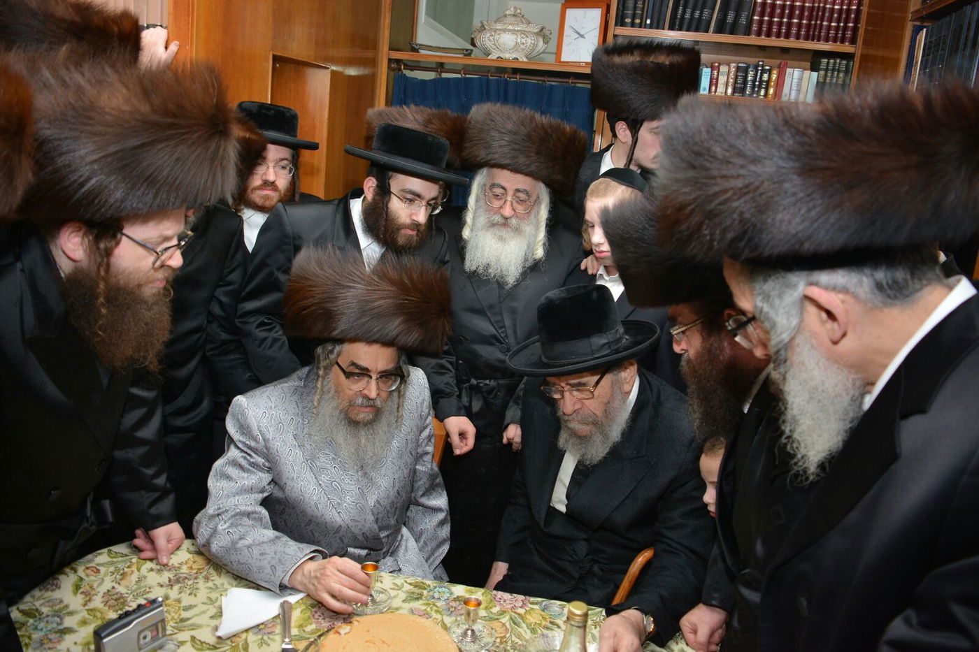 הרבי מסאטמר והגרמ"י לנדא. אכיון