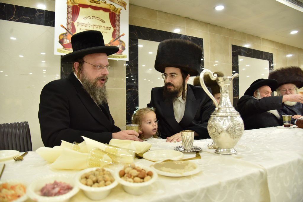 בר מצווה לנכד האדמו"רים משאץ ויז'ניץ וליטשיק