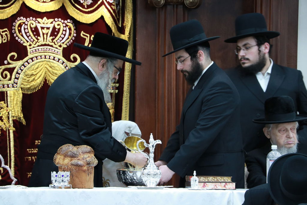 מעמדי סיום מסכת פסחים בסאטמר • תיעוד