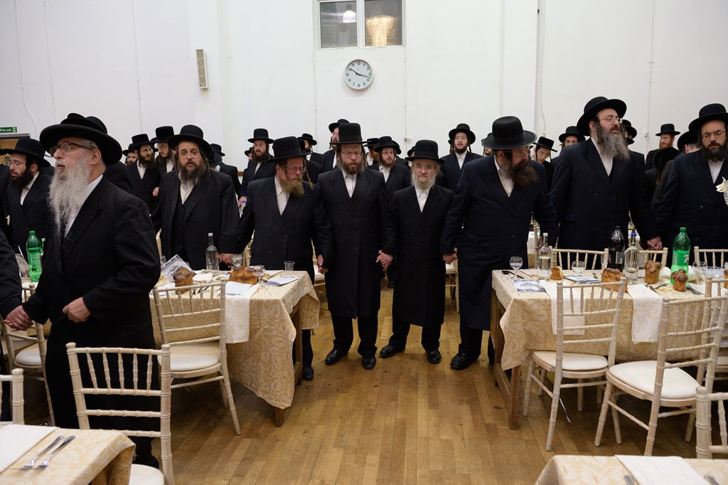 מעמדי סיום מסכת פסחים בסאטמר • תיעוד