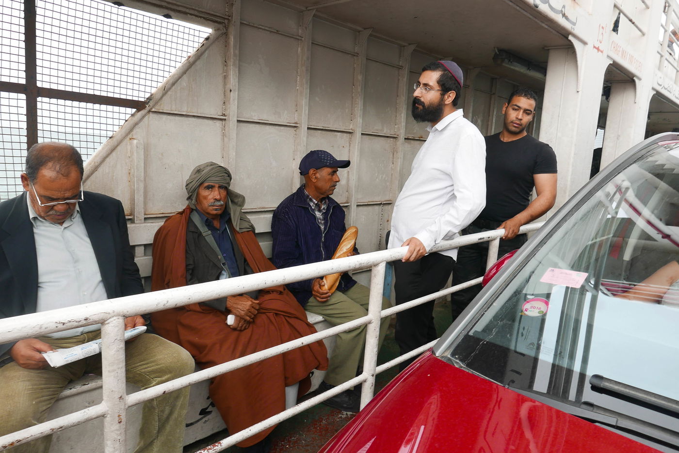 יוצא דופן: המסגד התוניסאי שמעוטר במגני דוד