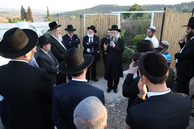 הגר"ד יוסף בחנוכת המקווה