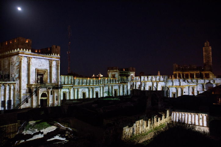 בית המקדש על חומות העיר העתיקה •  צפו
