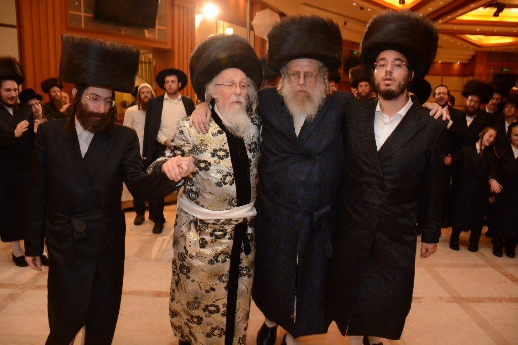 גלריה: ציקי פרנק התחתן; מי השתתף בשמחה?