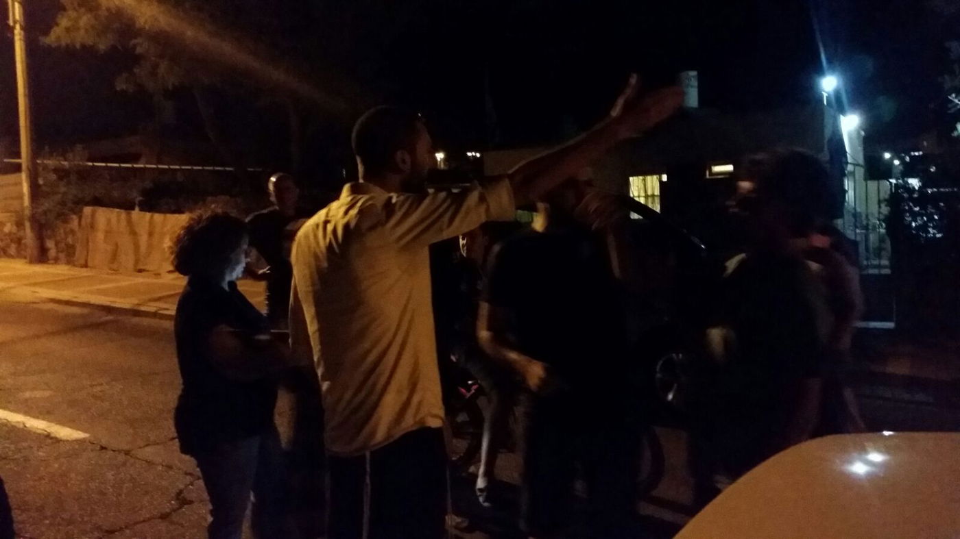 אש בערד: האדמו"ר הוצג בביזיון - חסידי גור מחו • צפו