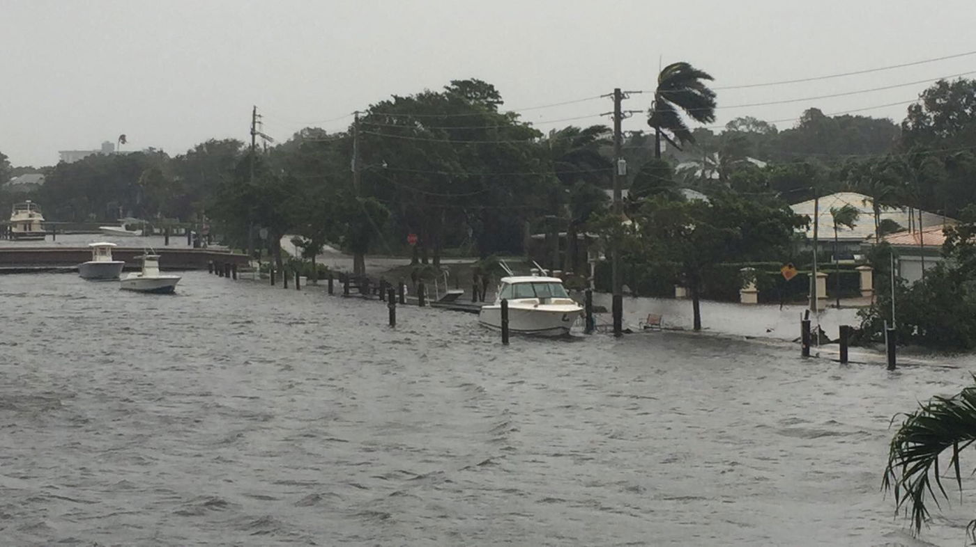 דונלד טראמפ הכריז על חלקים מפלורידה "אזור מוכה אסון"