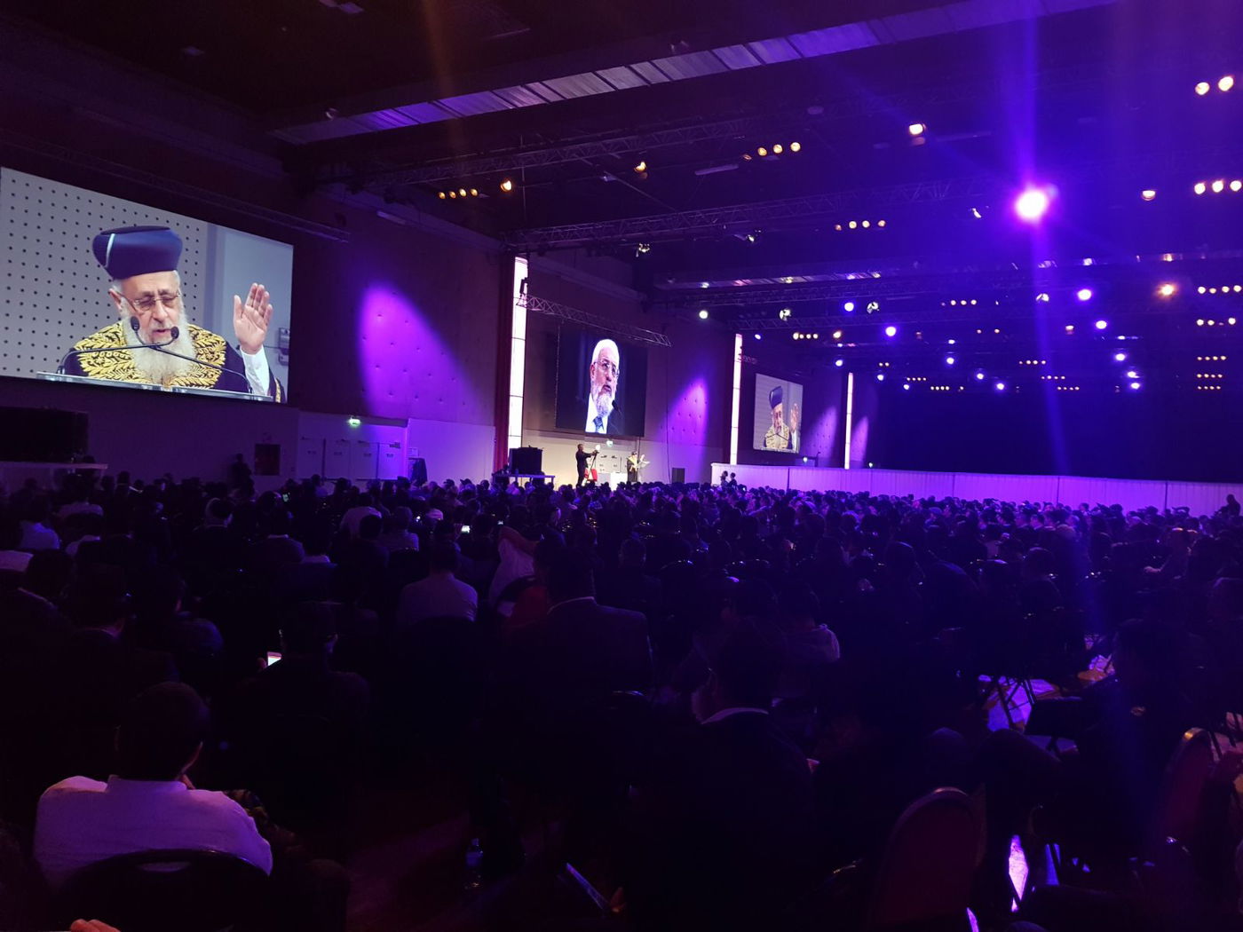 הראשון לציון הגר"י יוסף במסע חיזוק בצרפת