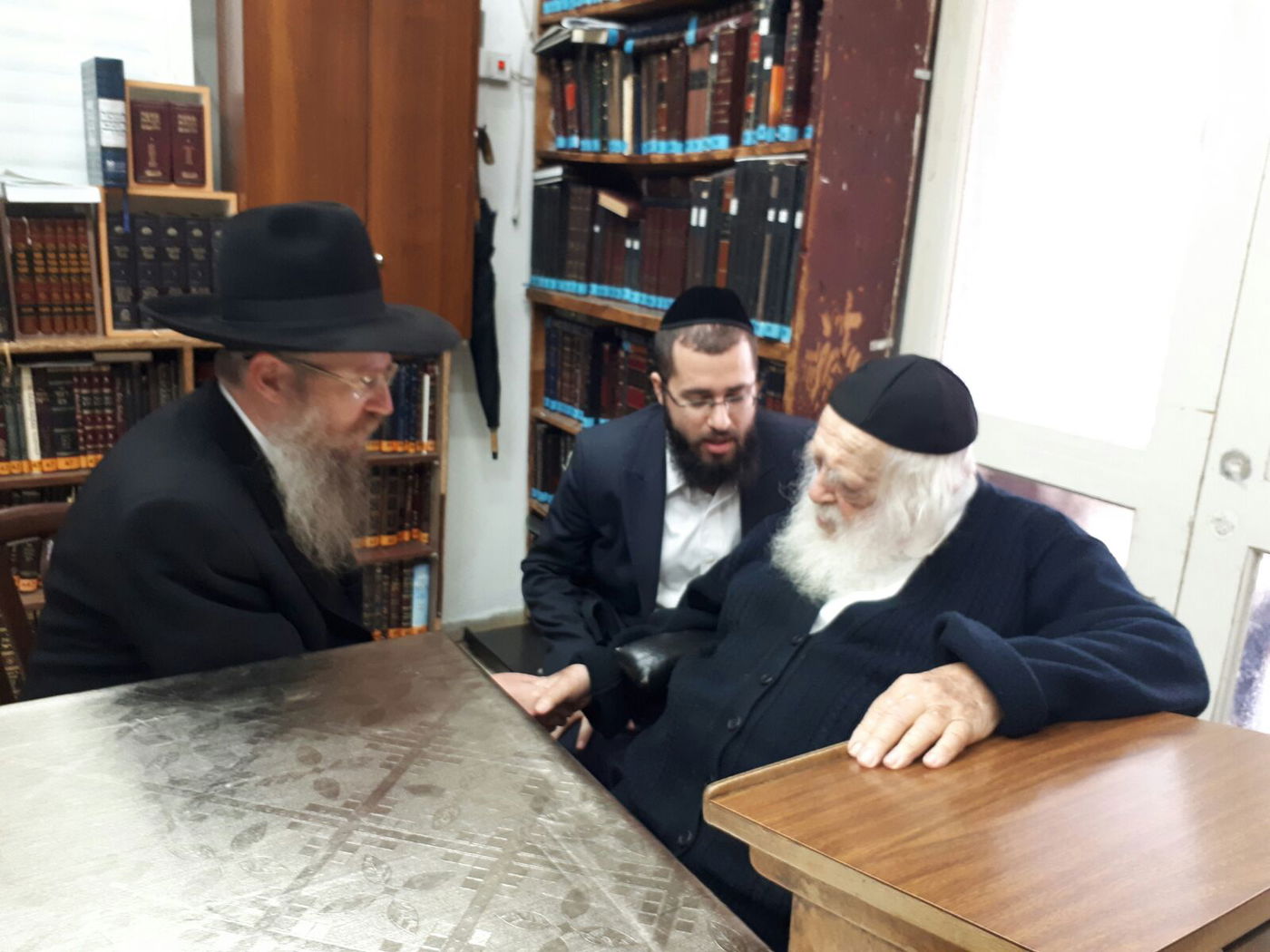 הגר"ח קנייבסקי על בג"ץ: "ה' יעזור שלא נצטרך אליהם"