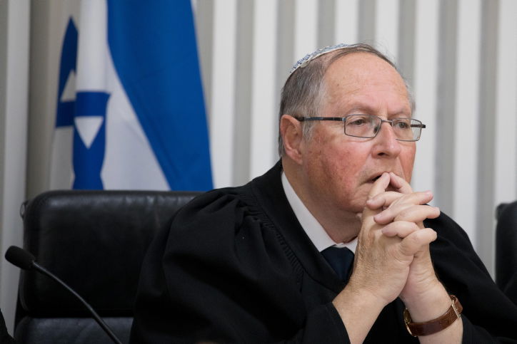 השופט הפורש, אליקים רובינשטיין