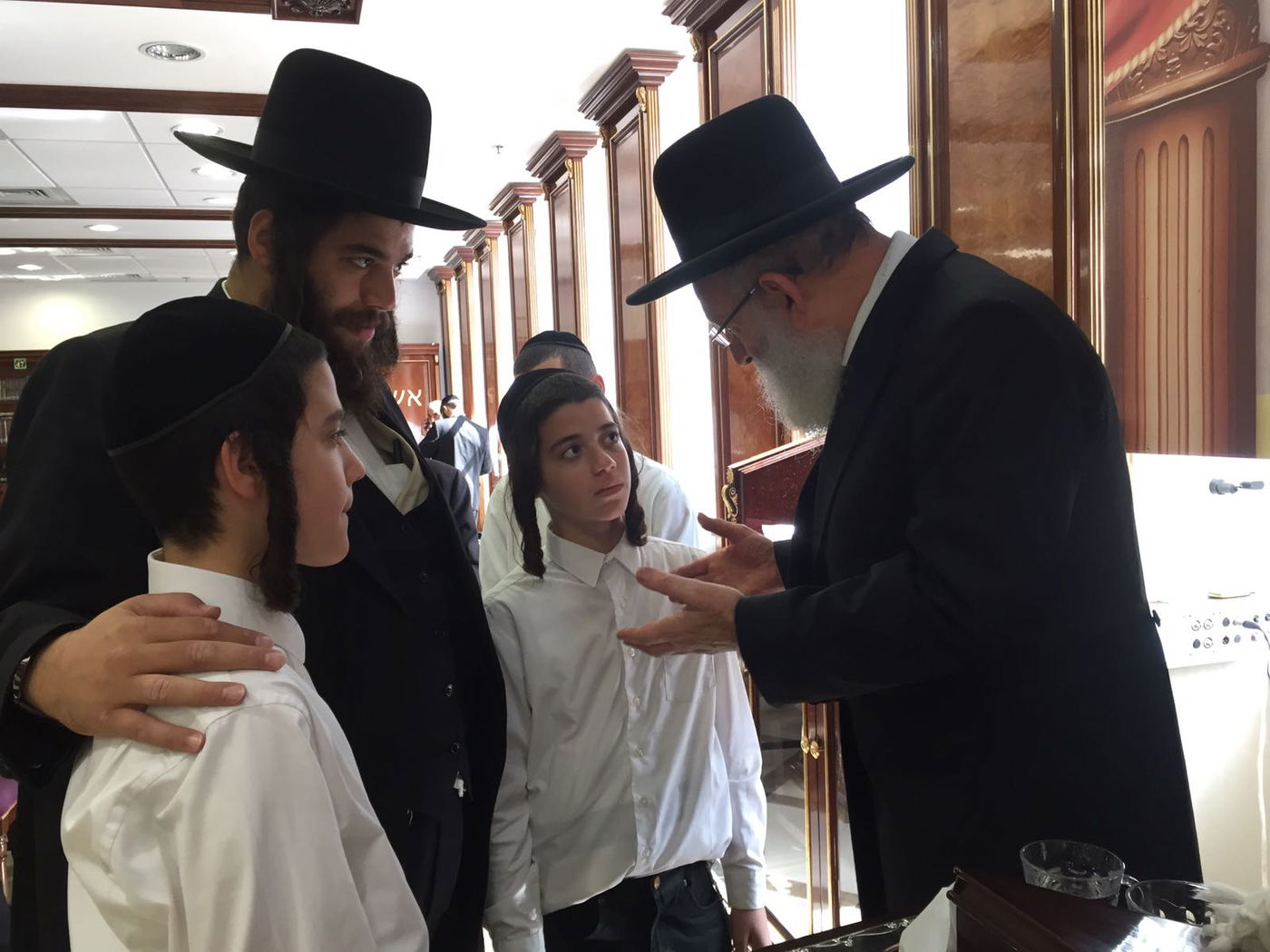 סבב הביקורים של ראש העיר אלעד בבתי הרבנים