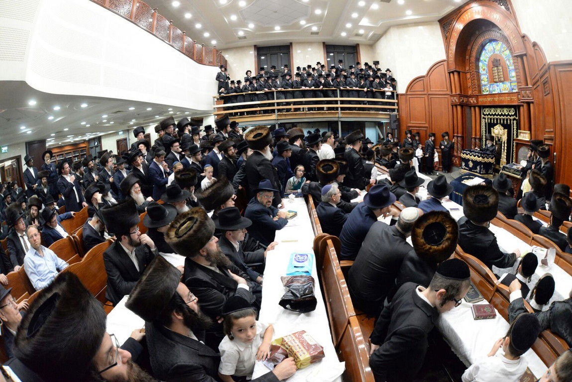 הסליחות הראשונות בחצרות אדמו"רי בני ברק • צפו