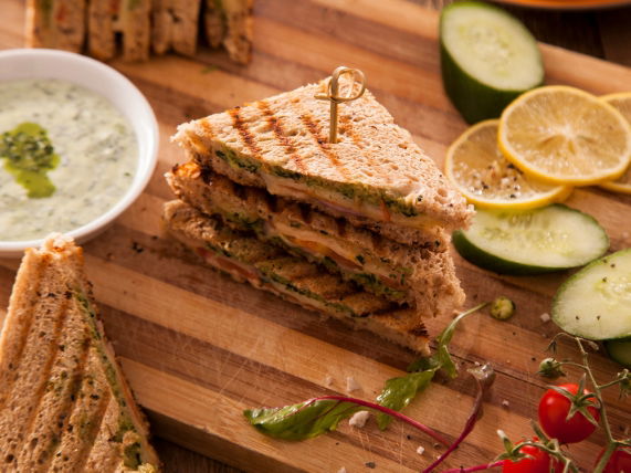 לספק לילד אוכל מזין ובריא. אילוסטרציה