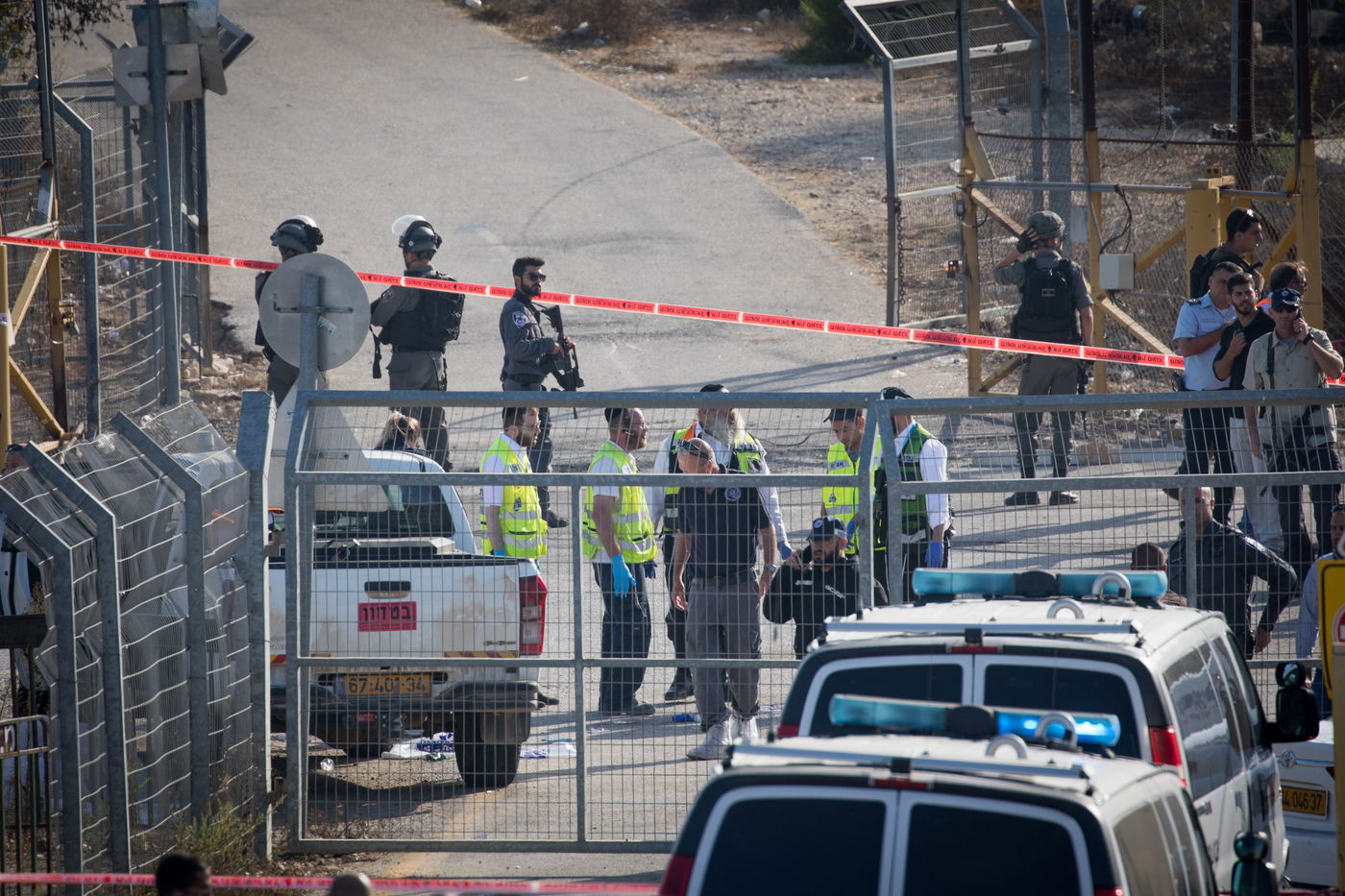 שלושה נרצחים בהר אדר • זירת הפיגוע בתמונות