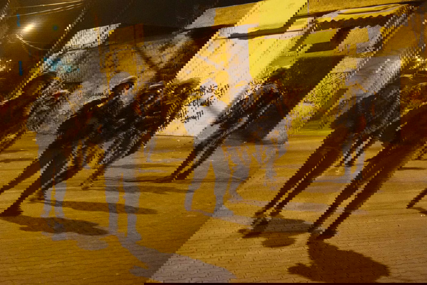 בכפר המחבל: צה"ל החרים 50 מכוניות ונשק