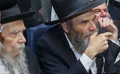 רבי צבי יהודה אדלשטיין לצד דודו גהר"ג אדלשטיין