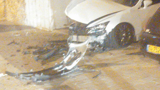 הרכב לאחר הפיצוץ