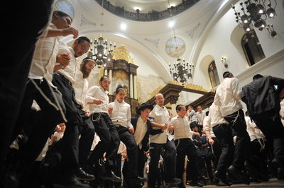 הרשימה: היכן תחגגו הלילה שמחת בית השואבה?