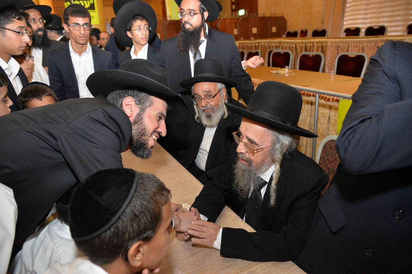 בני העדה התימנית ב'הקבלת פני רבו' לרבני העדה