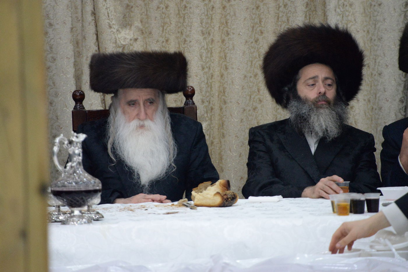 טיש אושפיזין דיוסף במכנובקא בעלזא • צפו