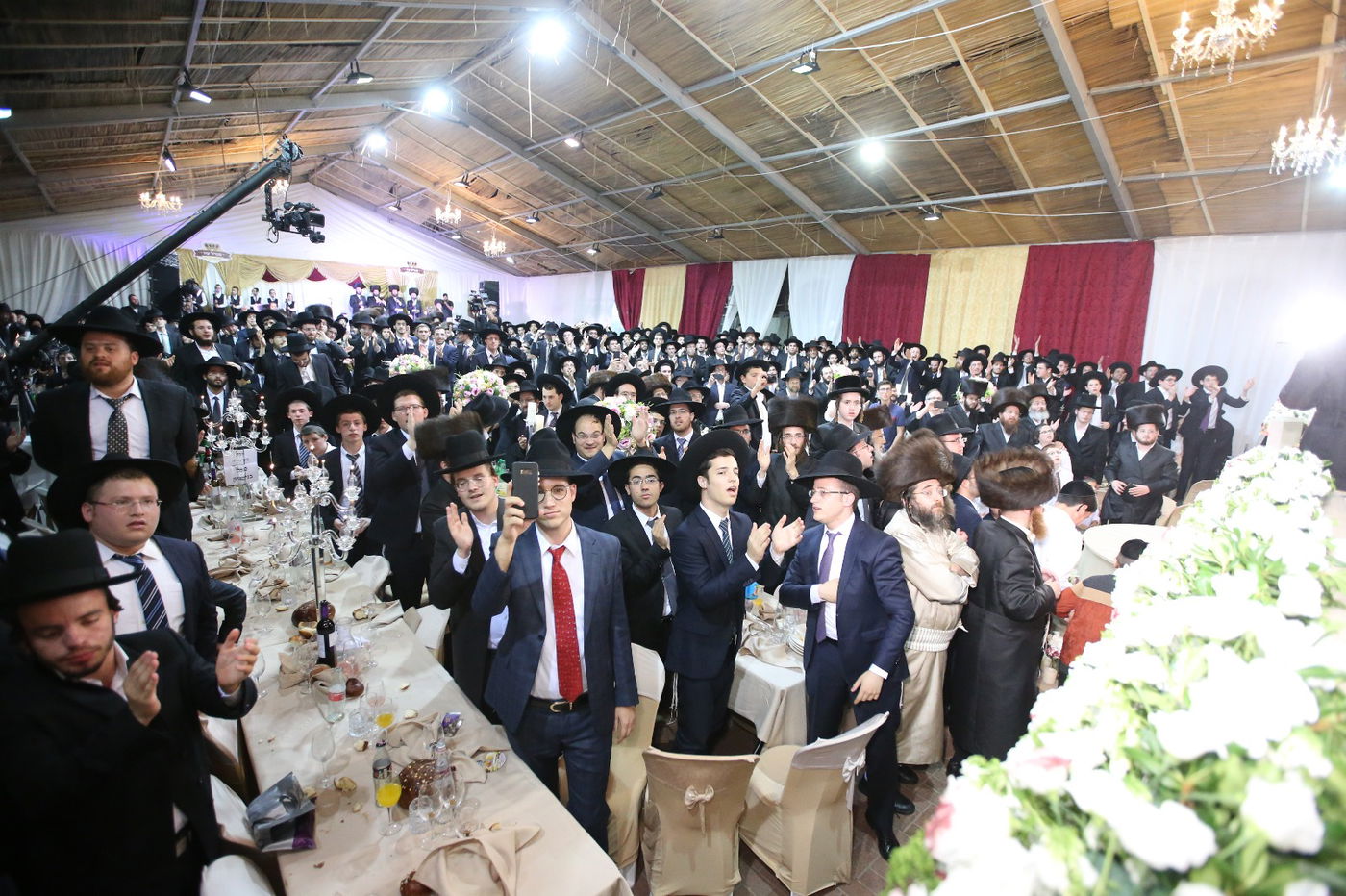 מאות אברכים חגגו, מרן הגר"ח קנייבסקי השתתף בשמחה