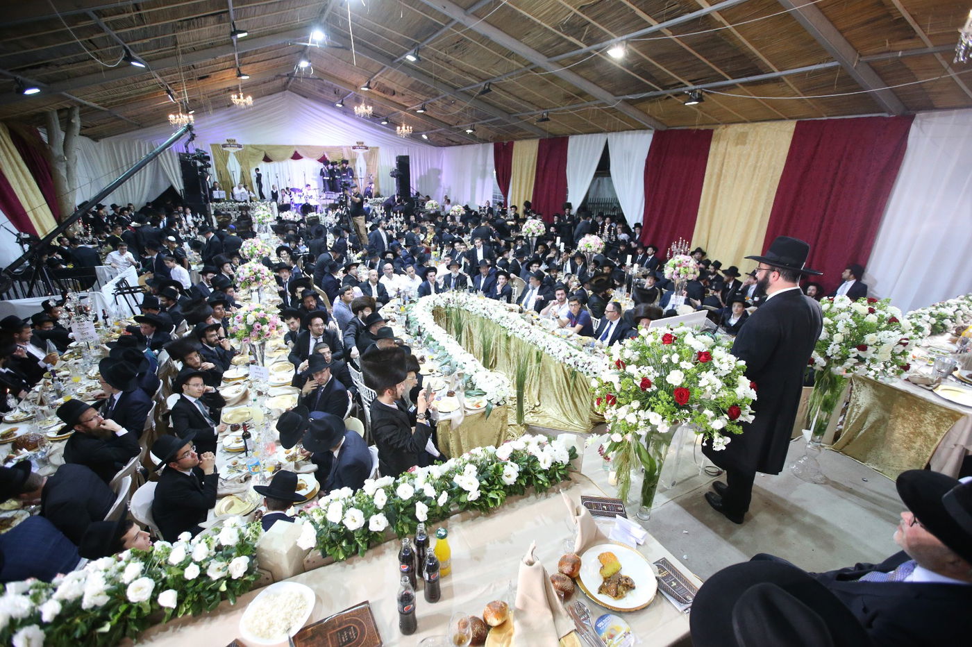 מאות אברכים חגגו, מרן הגר"ח קנייבסקי השתתף בשמחה